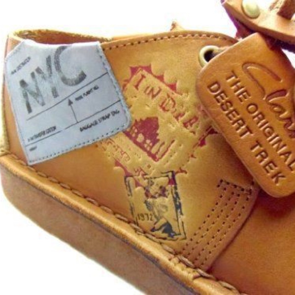 clarks desert trek travel